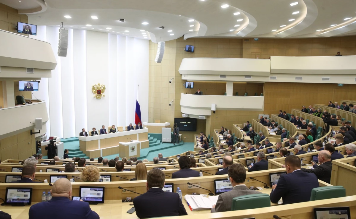 В Совфеде одобрили закон о статусе ветерана для добровольцев - tvspb.ru
