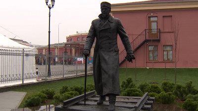 В Петербурге установили памятник министру путей сообщения Российской империи Михаилу Хилкову