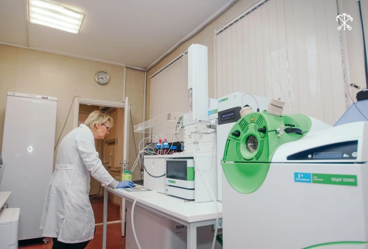 На базе Медико-генетического центра начнут проводить расширенное обследование новорожденных - tvspb.ru