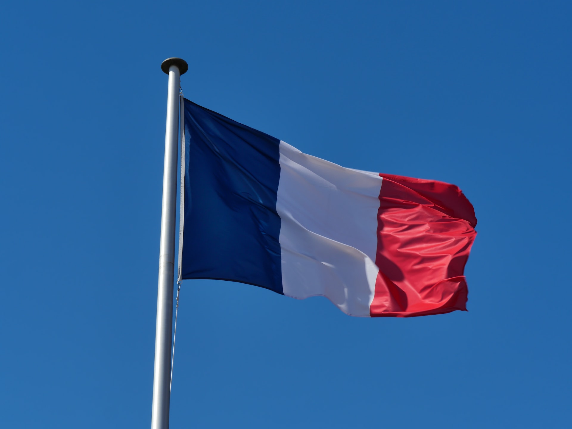Марин Ле Пен призвала прекратить оказывать помощь Украине со стороны Франции