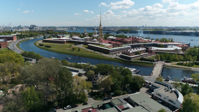 На развитие города из бюджета Петербурга выделят 323 миллиарда рублей