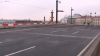 Биржевой мост вновь доступен для транспорта и пешеходов