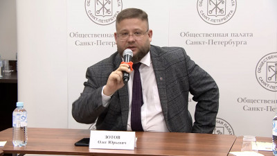 Петербург успешно начал сезон зимней уборки города