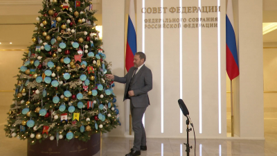 В Петербурге продолжается акция «Ёлка желаний» в преддверии Нового года