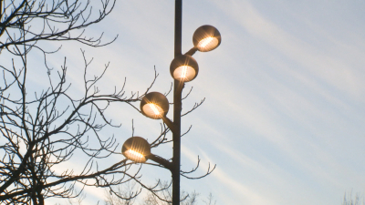 В Южно-Приморском парке установили более 400 новых светодиодных фонарей