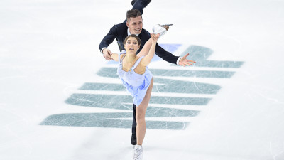 Мишина и Галлямов побили мировой рекорд на чемпионате России по фигурному катанию