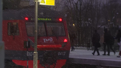 Юный зацепер прокатился «верхом» на электричке со станции Лаврики до Девяткино