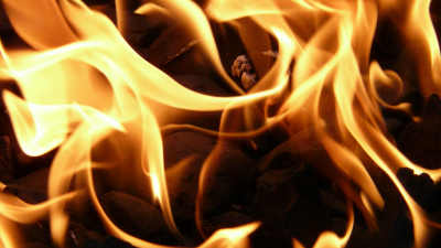 В Зеленогорске дотла сгорел частный дом с мансардой