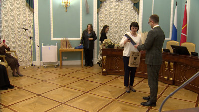 В Петербурге сотрудников госучреждений наградили за активное ведение соцсетей