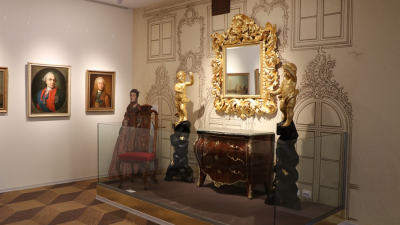 В Петропавловской крепости открылась выставка о Петербурге XVIII века