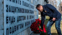 Александр Бельский почтил память неизвестных солдат