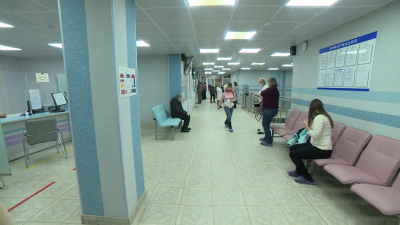 Дмитрий Лисовец рассказал, как петербургские больницы и поликлиники будут работать в праздники