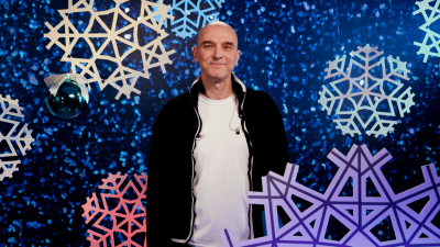 Певец Андрей Державин пожелал петербуржцам любви в новом году