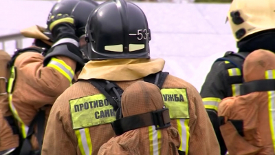 Роспотребнадзор проверил воздух в районе пожара на Ириновском проспекте в Петербурге