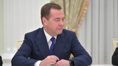 Медведев заявил, что Генштаб готовит решения на случай наступательных операций ВСУ