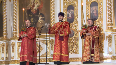 В Смольном соборе прошла литургия в честь Дня российского студенчества