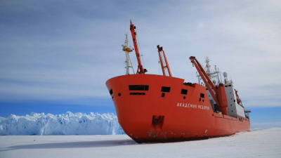 В Петербург с Южного полюса вернулось научно-экспедиционное судно «Академик Фёдоров»