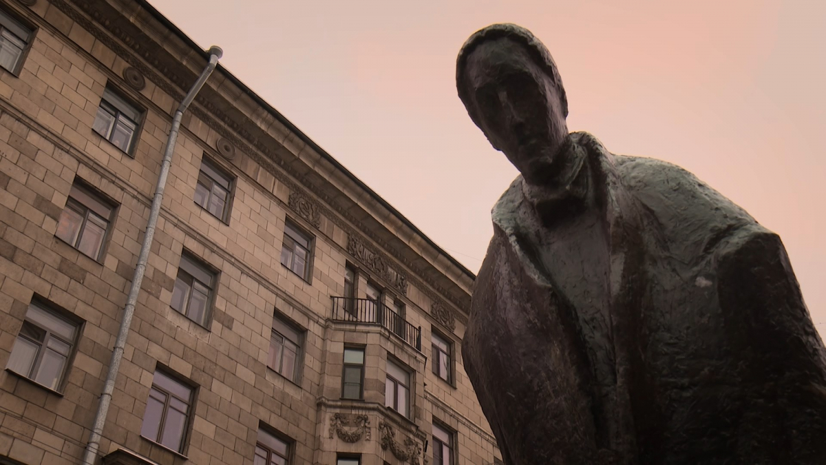 В Петербурге открыли памятник Александру Блоку | Телеканал Санкт-Петербург