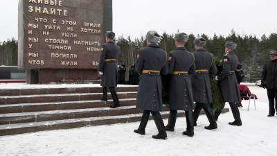 На Невском пятачке росгвардейцы почтили память защитников блокадного Ленинграда