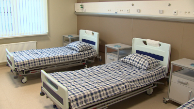 В Петербурге за неделю на 20% упало число госпитализированных с COVID и гриппом