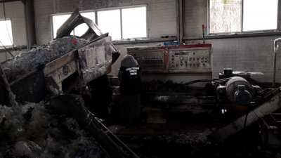 СК устанавливает обстоятельства гибели рабочего на одном из предприятий в Волхове