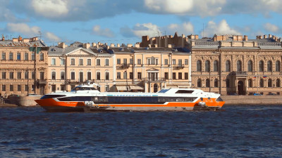 Речной флот Петербурга пополнят пять скоростных «Метеоров»