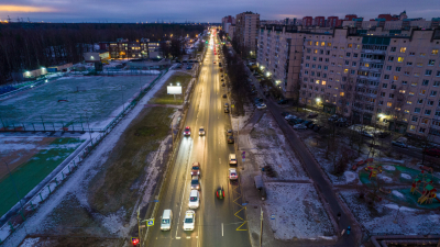 На улице Коммуны установили новые фонари