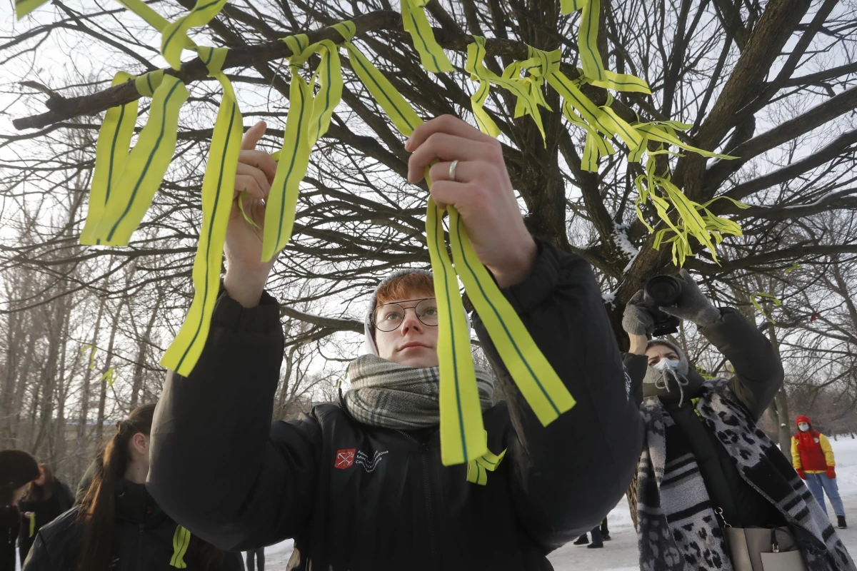 В парке Победы петербуржцы повяжут блокадные ленты на деревья в память о погибших ленинградцах - tvspb.ru