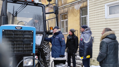 В Петербурге стартовал второй этап перехода на новую систему уборки дворов