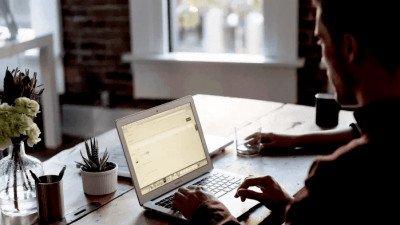 Петербуржцы перечислили важные факторы при выборе работы