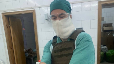 Петербургские медики во время операции вытащили из ноги военного взрыватель мины