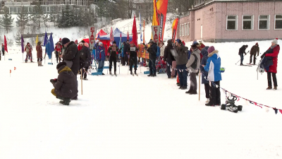 В Токсово прошел III Рождественский лыжный ретро-забег