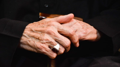 В Петербурге 90-летний добрый пенсионер одолжил незнакомцу 700 тысяч рублей