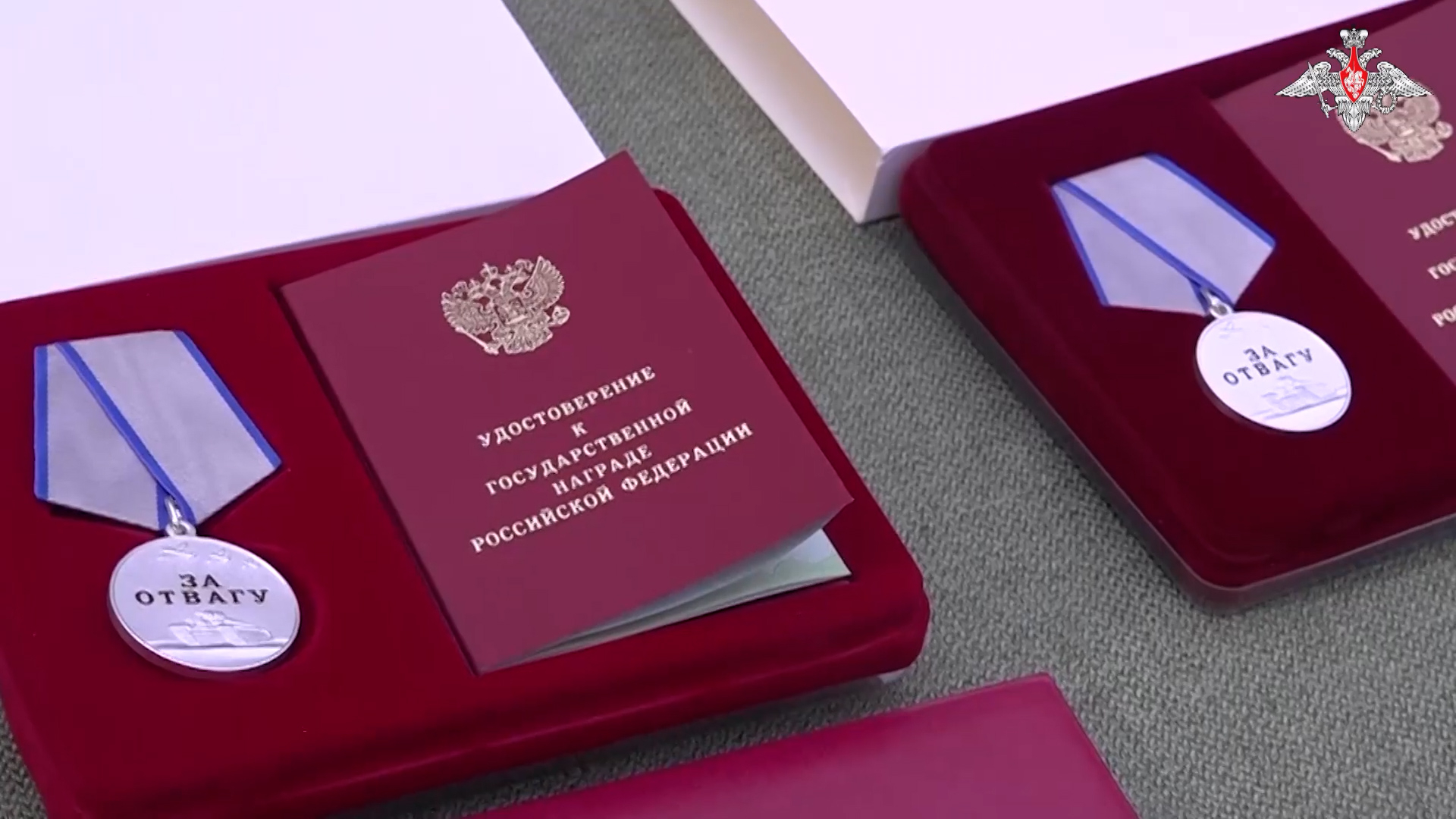 В зоне СВО прошло награждение отличившихся военных инженеров ВС РФ ...