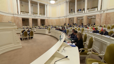Петербургские депутаты проведут сегодня первое заседание в новом году