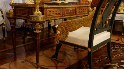 В будуар Марии Федоровны вернулось кресло XIX века