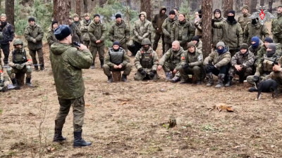 Артисты ансамбля песни и пляски ЦВО выступили в зоне СВО