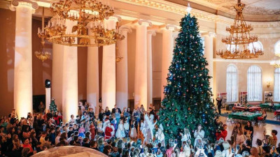 В Таврическом дворце устроили рождественский праздник для детей мобилизованных