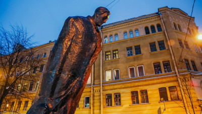 Накануне Рождества в Петербурге открыли памятник Александру Блоку