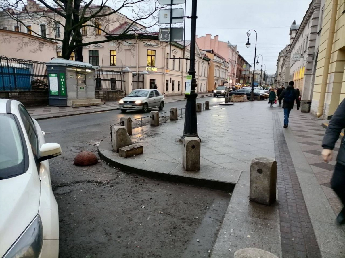 В центральном районе Петербурга закрыли еще 11 незаконных торговых точек - tvspb.ru