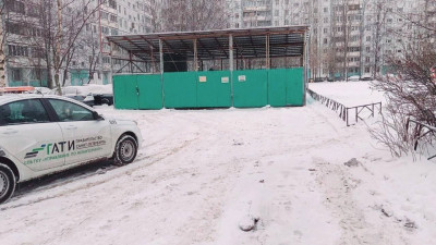 Петербуржцы стали реже парковать автомобили на подъездах к контейнерным площадкам