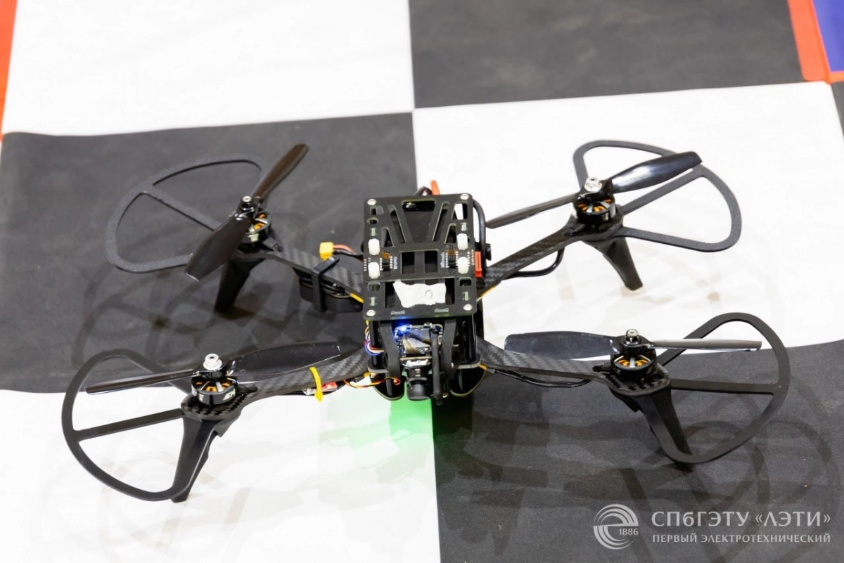 В ЛЭТИ обучили дроны самостоятельно ориентироваться в пространстве - tvspb.ru