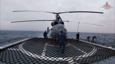 Вертолетчики фрегата «Адмирал Горшков» провели тренировки в сложных метеоусловиях