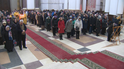 В Петербурге провели молебен о здравии больных орфанными заболеваниями детей