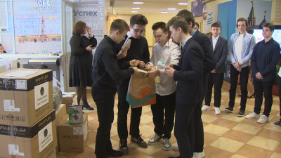 Ученики гимназии №540 Приморского района отправили гумпомощь участникам СВО