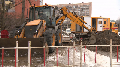 Аварийные бригады Петербурга к вечеру отремонтируют трубопровод в Красногвардейском районе