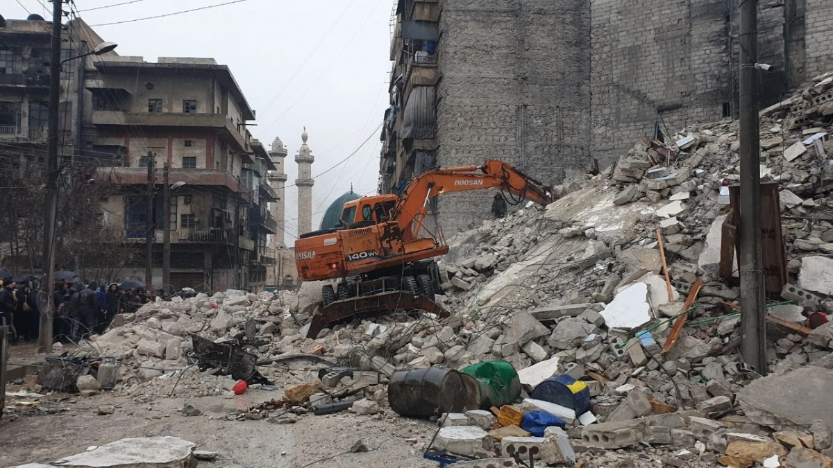 В Сирии после землетрясения погибло 812 человек - tvspb.ru