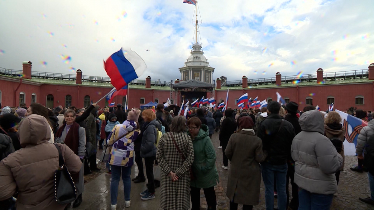 Петербург и вся Россия продолжат поддерживать новые регионы страны |  Телеканал Санкт-Петербург