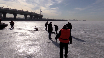 За выход на лёд в Петербурге оштрафовали 6 человек