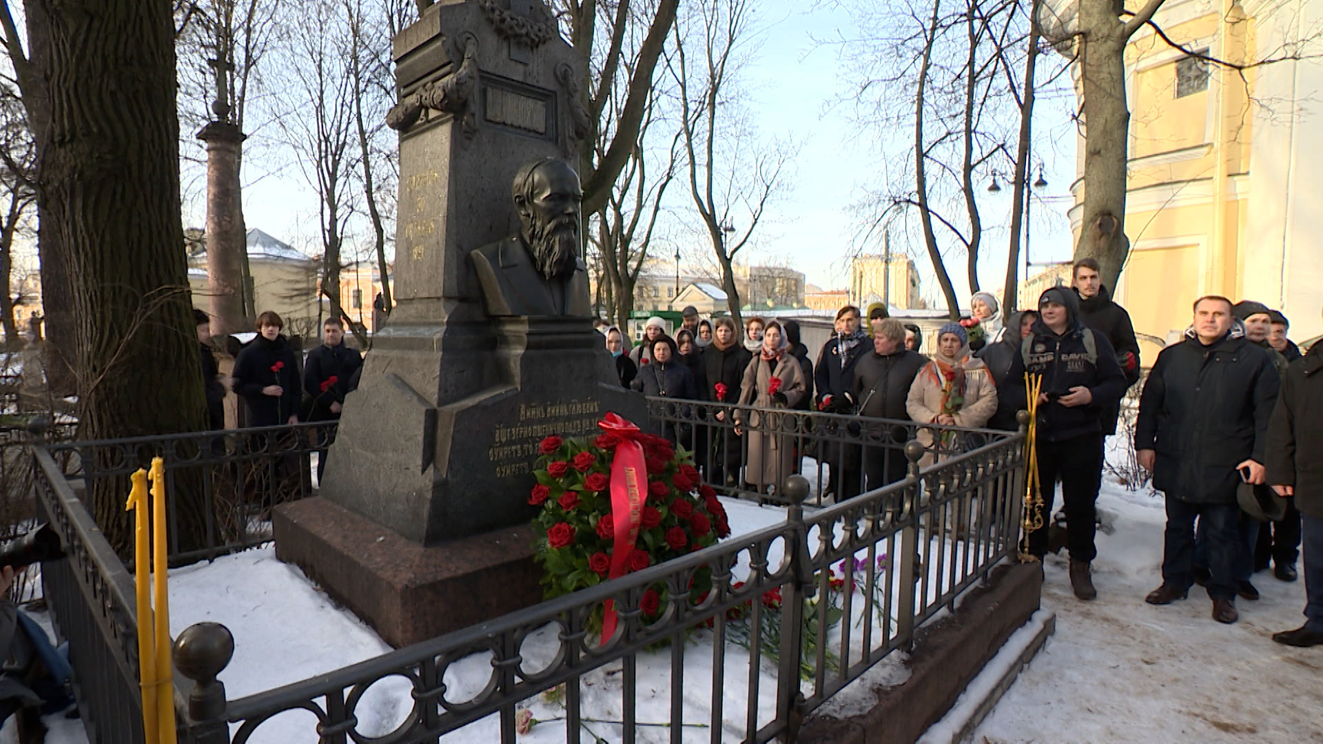 142 года со дня смерти классика: в Петербурге вспоминали Фёдора  Достоевского | Телеканал Санкт-Петербург